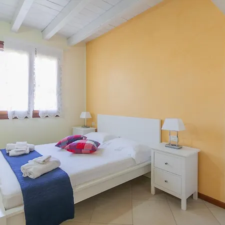 Апартаменты Lugana Resort & Sporting Club