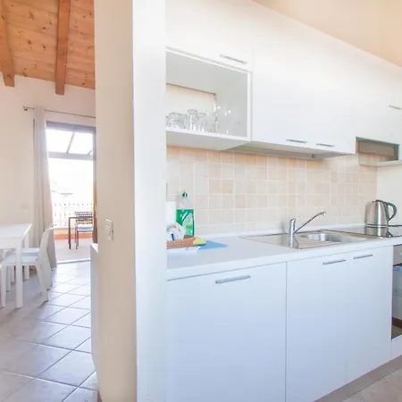 Lugana Resort & Sporting Club Апартаменты Пескьера-дель-Гарда