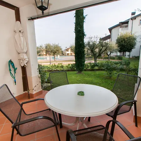 Lugana Resort & Sporting Club Апартаменты Пескьера-дель-Гарда