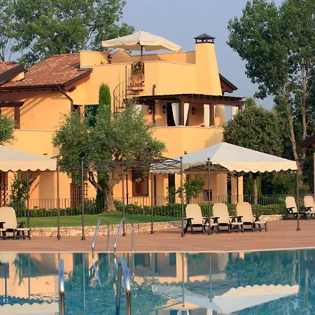 Lugana Resort & Sporting Club Апартаменты Пескьера-дель-Гарда