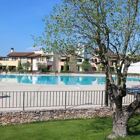 Lugana & Sporting Club Appartement *